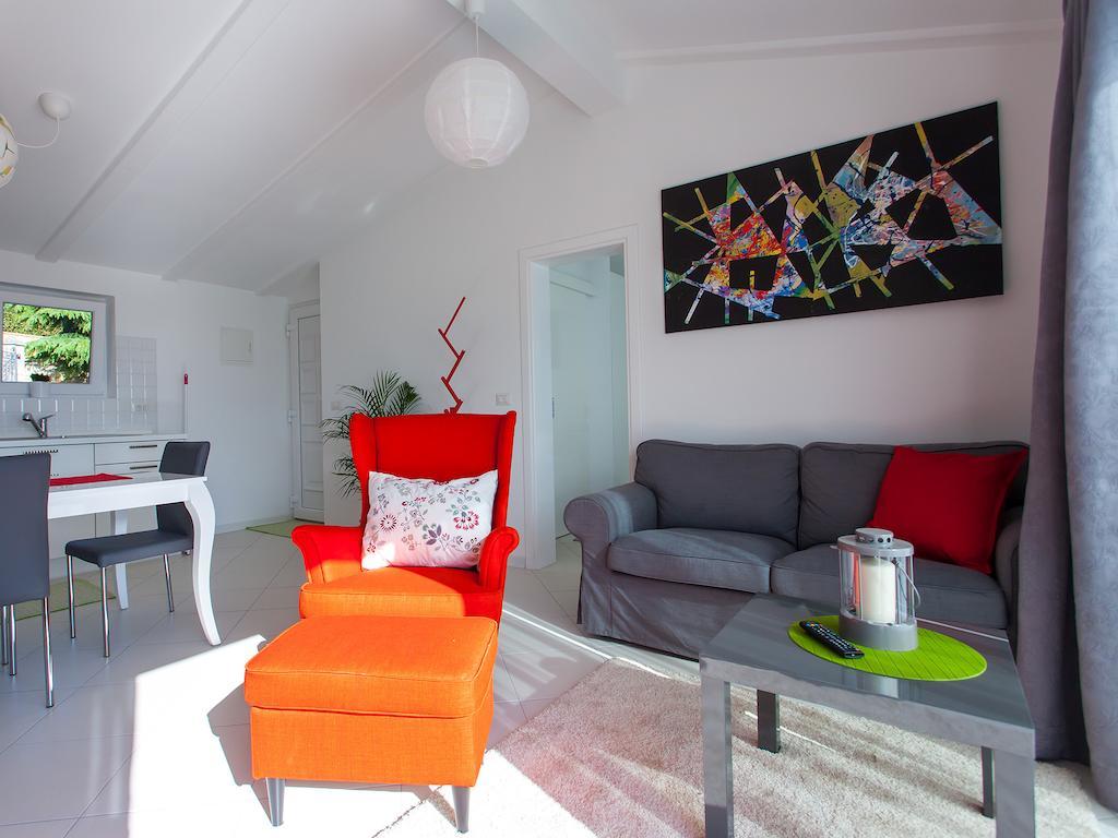 Sun Garden Premium Apartments Врсар Экстерьер фото