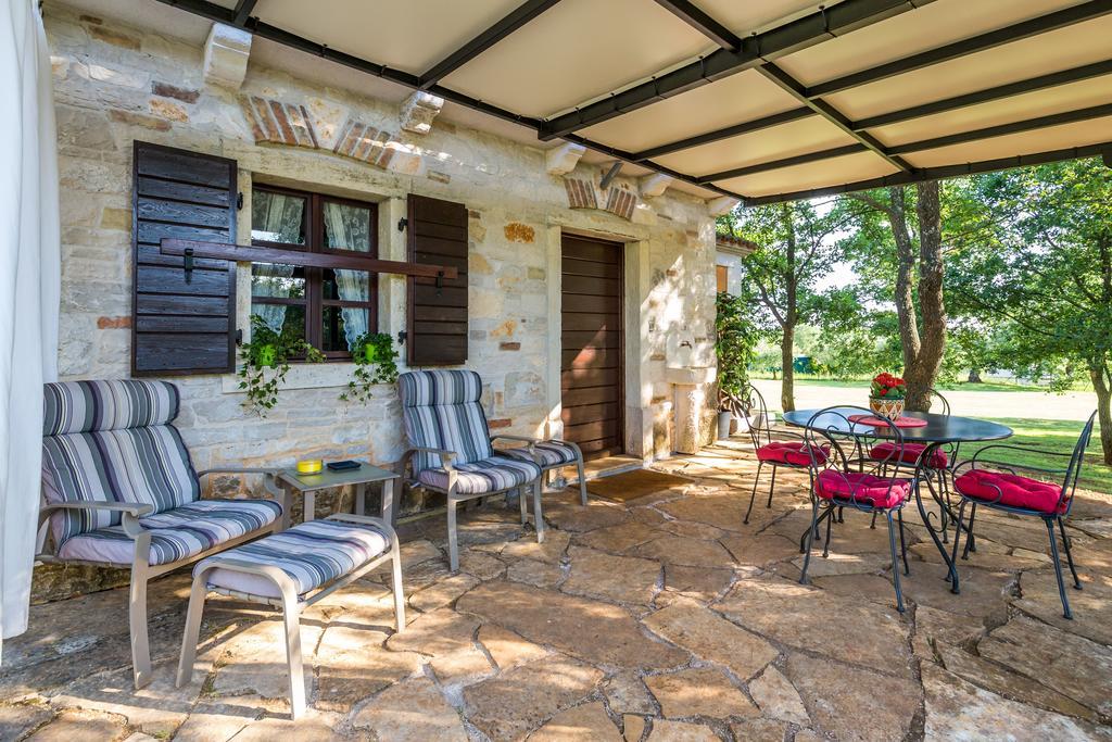 Sun Garden Premium Apartments Врсар Экстерьер фото